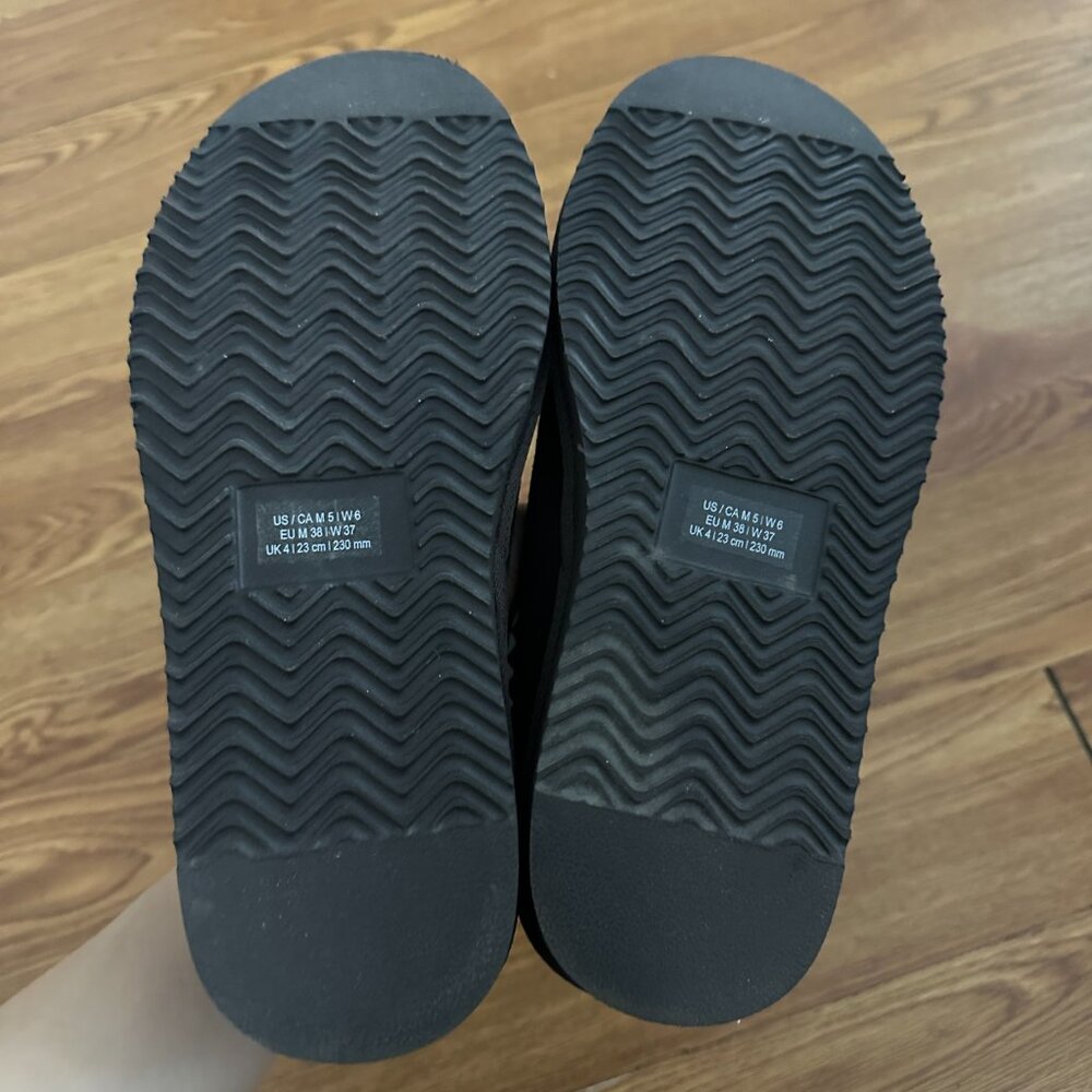 Unisex Dark Brown Chocolate Shearling Slippers - Picture 4 of 4